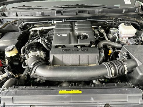 Used 2023 Nissan Frontier SV w/ SV Convenience Package RWD image 31