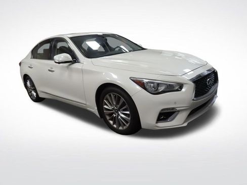 Used 2023 INFINITI Q50 Luxe w/ Cargo Package RWD image 7