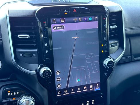 Used 2025 RAM 1500 Laramie image 27