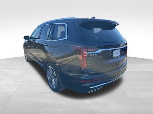 Certified 2022 Cadillac XT6 Premium Luxury w/ Technology Package image 7