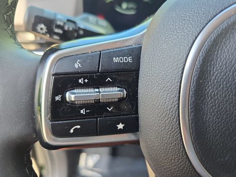 Used 2026 Kia Carnival SX Prestige FWD image 17