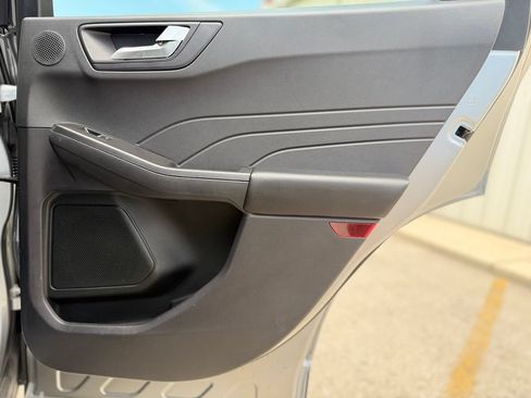 Used 2021 Ford Escape SEL w/ Technology Package FWD image 22