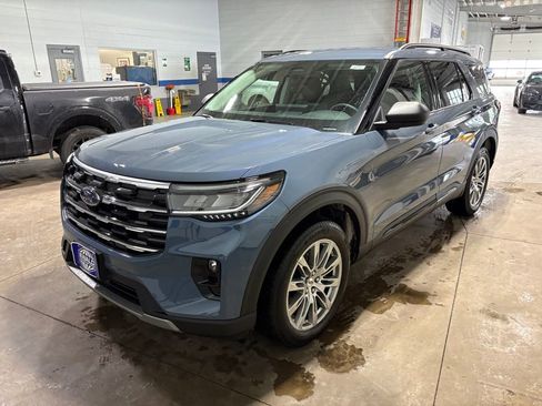 New 2026 Ford Explorer Active w/ Active Comfort Package AWD/4WD image 6