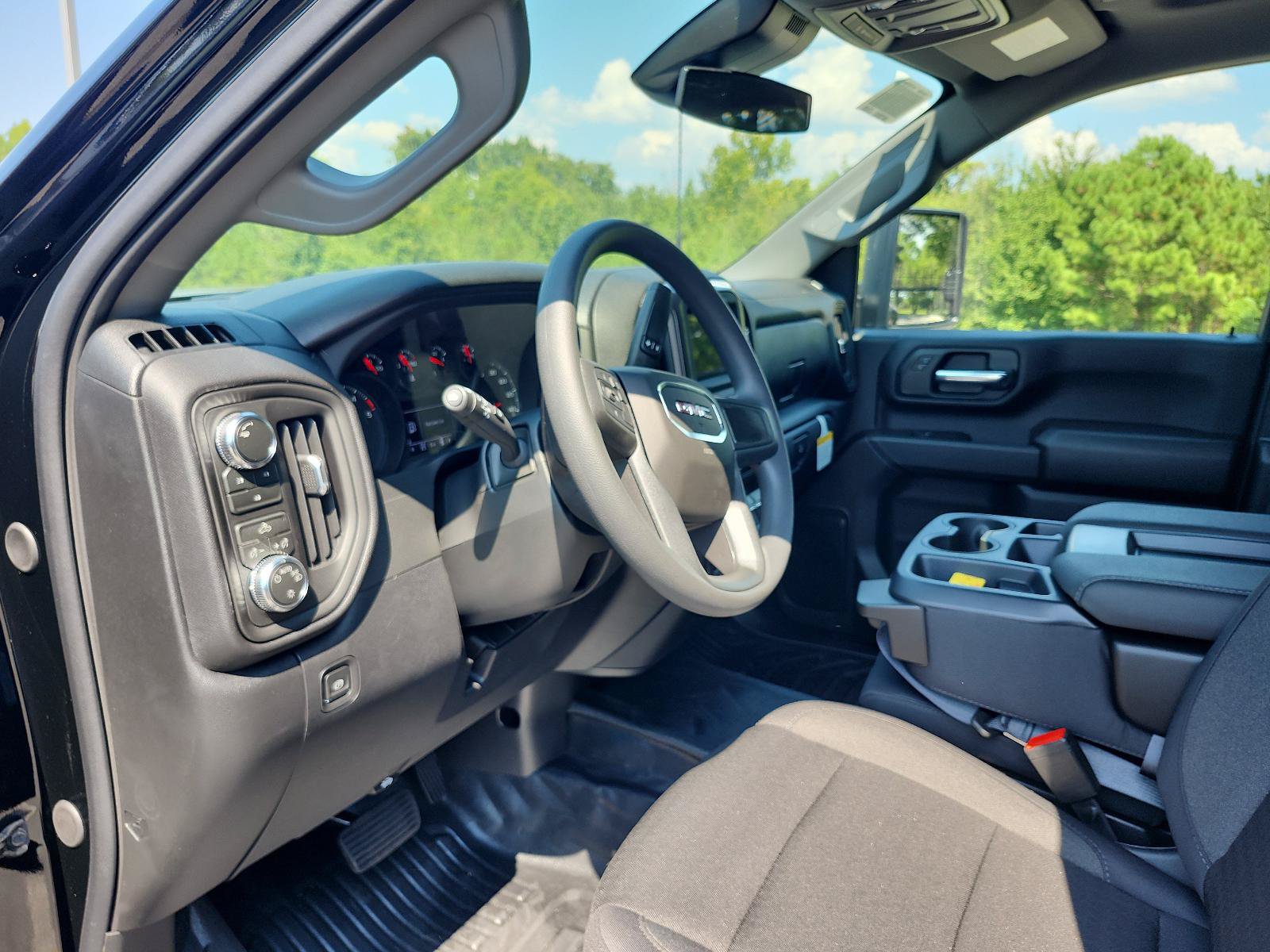 New 2026 GMC Sierra 3500 Pro AWD/4WD image 11