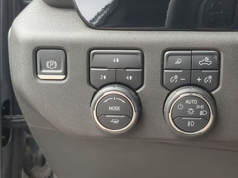 Used 2024 Chevrolet Silverado 2500 LT w/ All Star Edition image 18