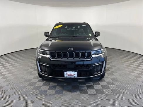 Used 2026 Jeep Grand Cherokee L Limited w/ MOPAR Finishing Package AWD/4WD image 2