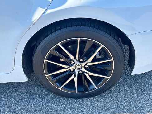 Used 2021 Toyota Camry SE image 39