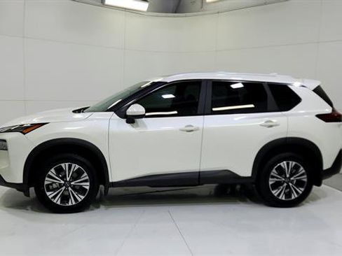 Certified 2023 Nissan Rogue SV w/ SV Premium B Package FWD image 5