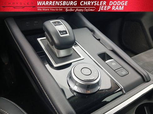 Used 2023 Mitsubishi Outlander SE AWD/4WD image 25