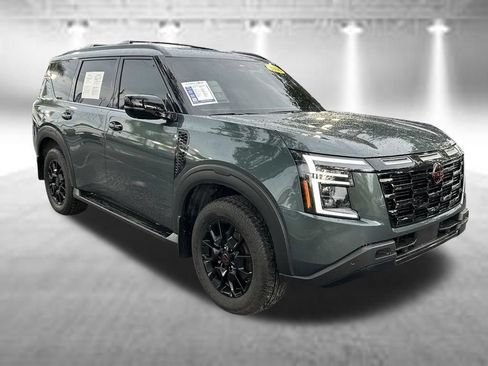 Used 2026 Nissan Armada PRO-4X AWD/4WD image 3