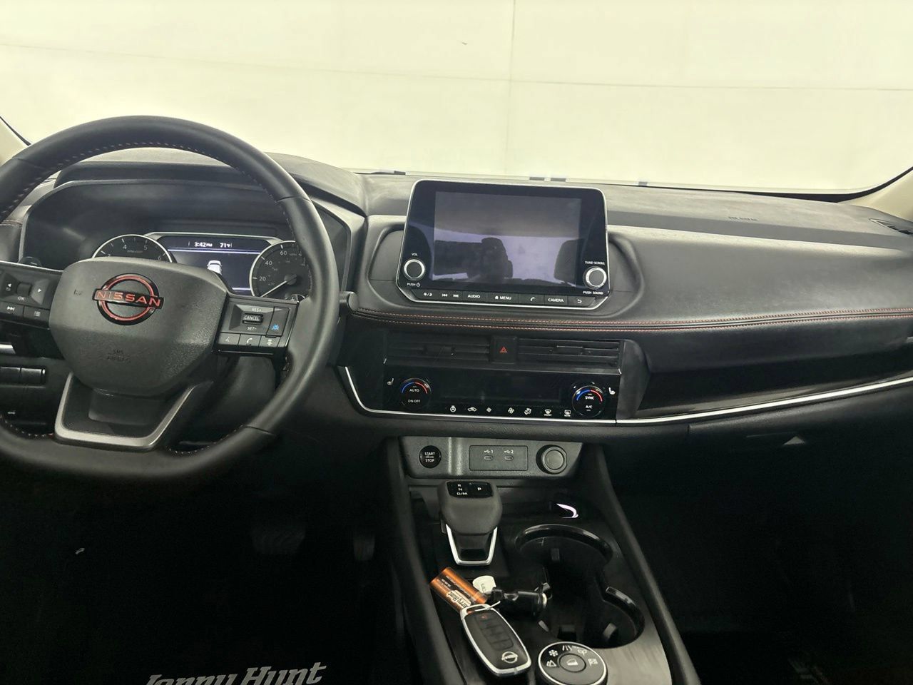 Used 2026 Nissan Rogue SV w/ Rock Creek Premium Package AWD/4WD image 25