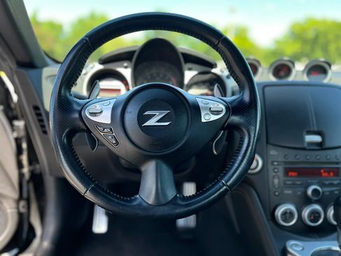 Used 2011 Nissan 370Z Touring w/ Sport Pkg RWD image 14