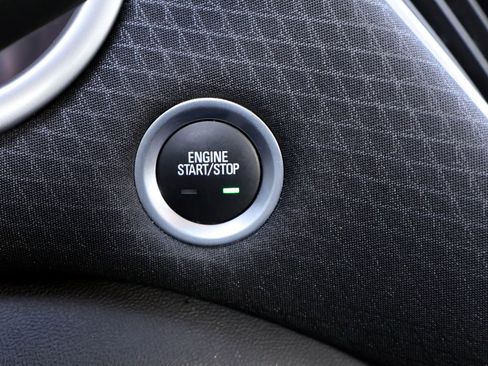 Used 2025 Chevrolet Malibu LT image 31