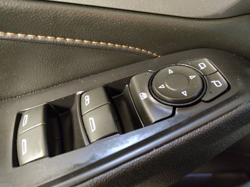 Used 2021 Chevrolet Traverse LT AWD/4WD image 27