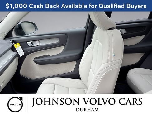 New 2026 Volvo XC40 B5 Plus w/ Protection Package Premier AWD/4WD image 28