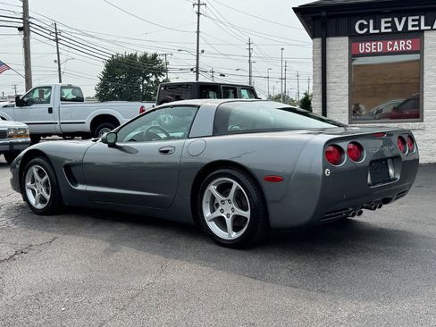 Used 2003 Chevrolet Corvette Coupe w/ Preferred Equipment Group RWD image 8