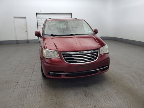 Used 2014 Chrysler Town & Country Touring w/ Driver Convenience Group image 14