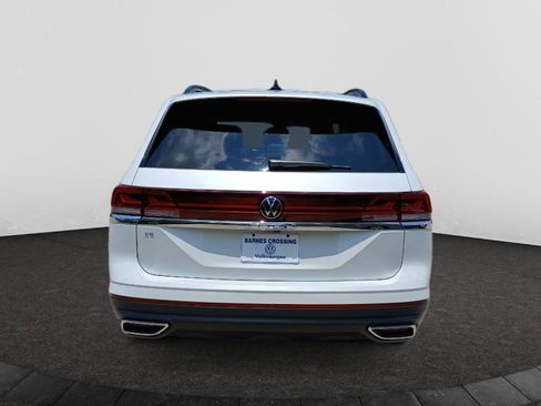 Certified 2026 Volkswagen Atlas SE FWD image 6