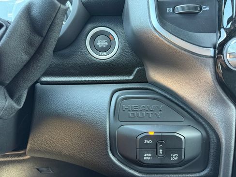 New 2026 RAM 3500 Big Horn AWD/4WD image 30