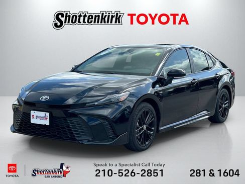 Used 2026 Toyota Camry SE w/ Multimedia Upgrade Package AWD/4WD image 1