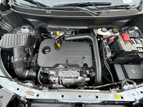 New 2026 GMC Terrain Denali w/ LPO, Black Badging Package image 8