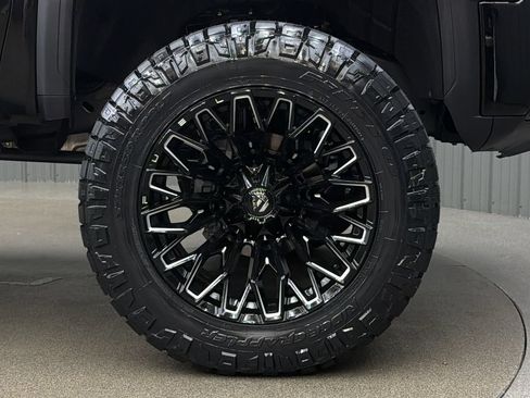 Used 2026 GMC Sierra 3500 Denali w/ Denali Reserve Package AWD/4WD image 9