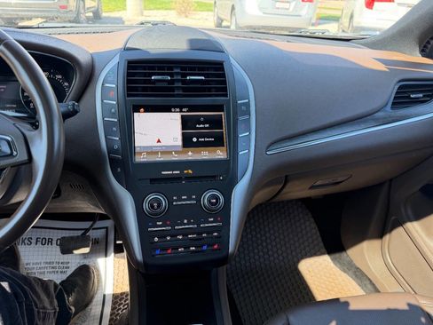 Used 2017 Lincoln MKC Reserve image 25