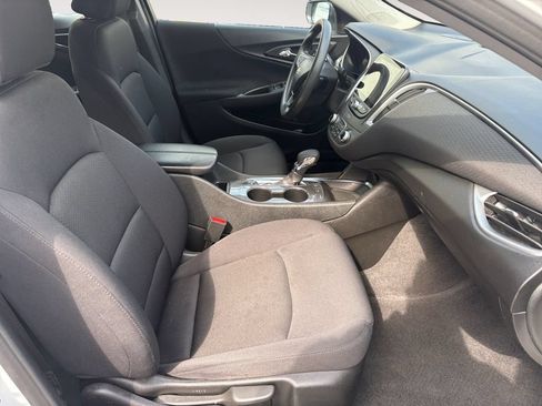Used 2024 Chevrolet Malibu LT FWD image 15