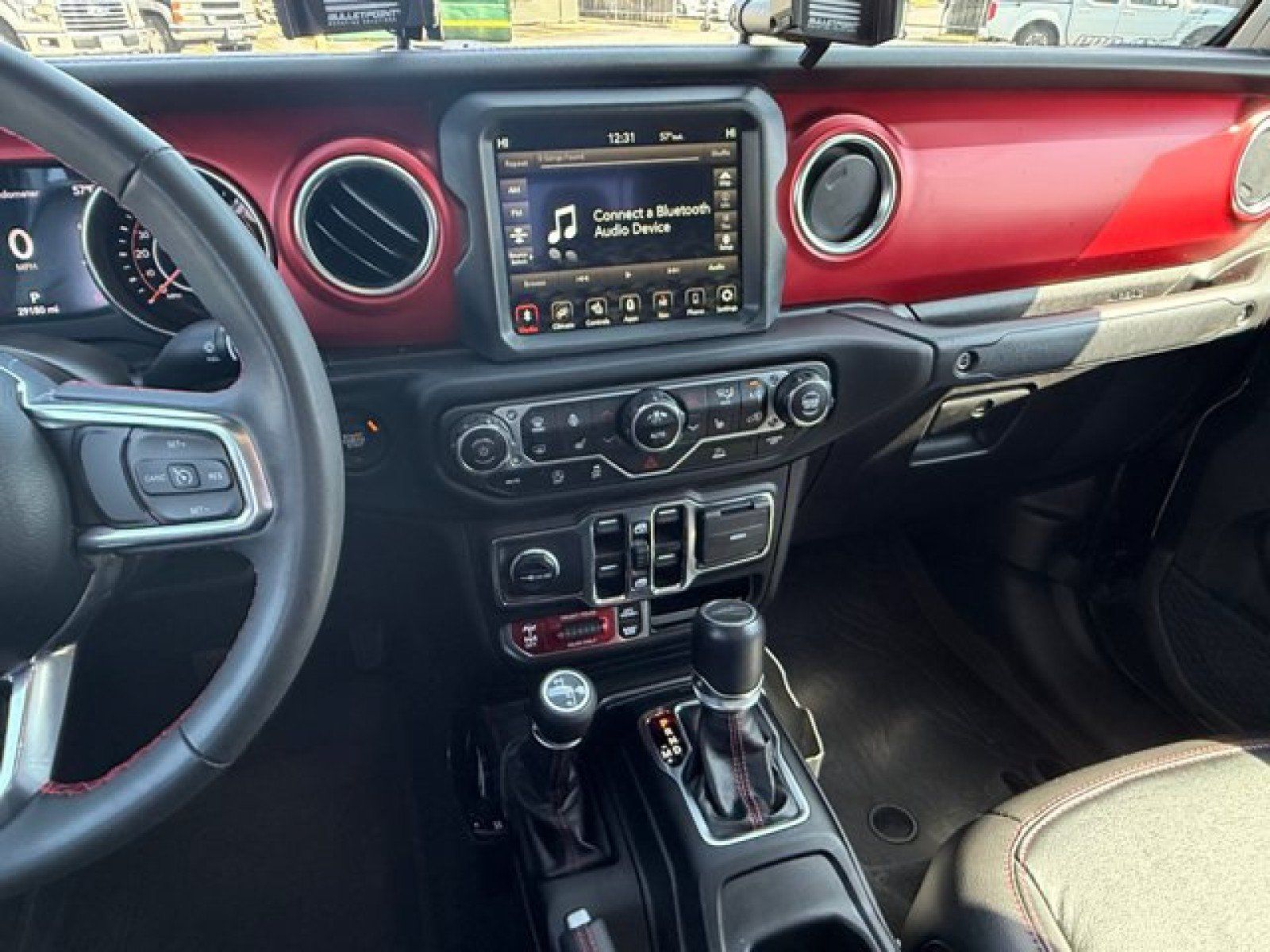 Used 2023 Jeep Gladiator Rubicon w/ LED Lighting Group AWD/4WD image 12