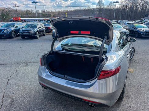 Used 2017 Alfa Romeo Giulia Sprint w/ Cold Weather Package image 12