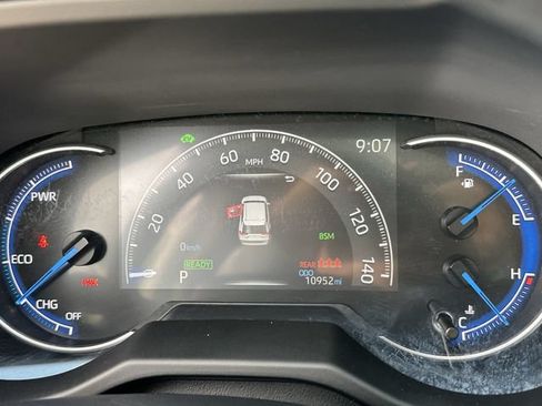 Used 2023 Toyota RAV4 XLE Premium AWD/4WD image 15