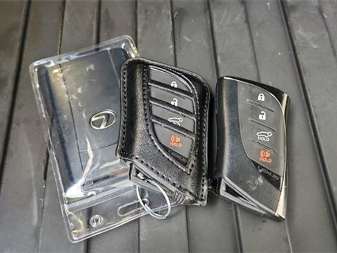 Used 2024 Lexus RZ 450e Premium w/ Technology Package image 60