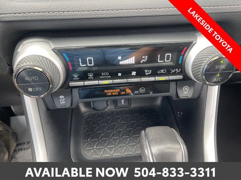 Certified 2022 Toyota RAV4 XLE Premium FWD image 33
