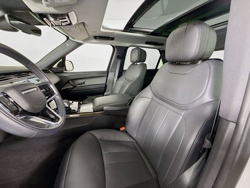 Used 2024 Land Rover Range Rover Sport SE image 11