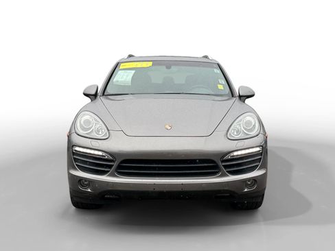 Used 2012 Porsche Cayenne S image 8