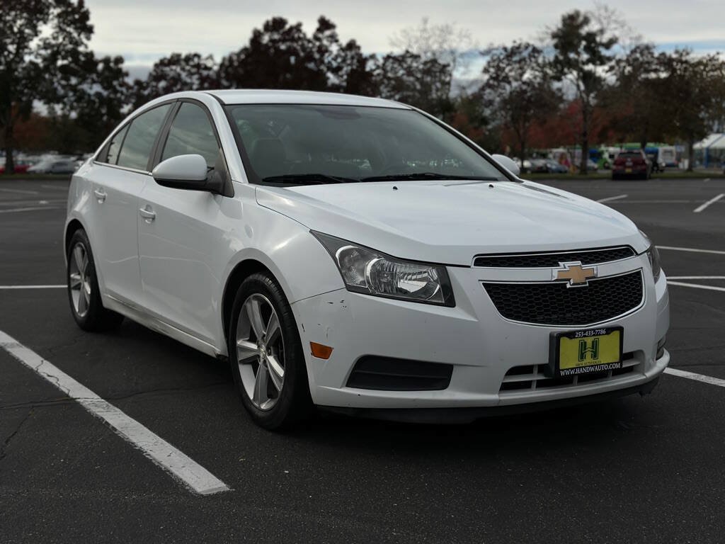Used 2013 Chevrolet Cruze LT FWD image 1