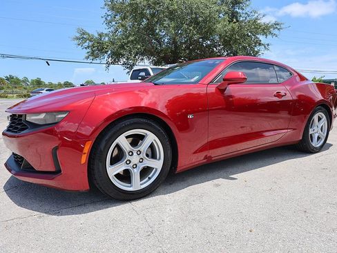 Used 2021 Chevrolet Camaro LT RWD image 4