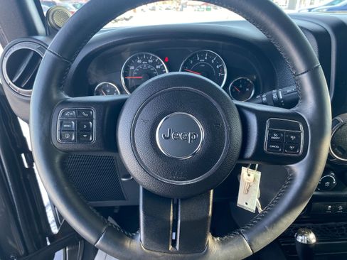 Used 2014 Jeep Wrangler Sport image 10