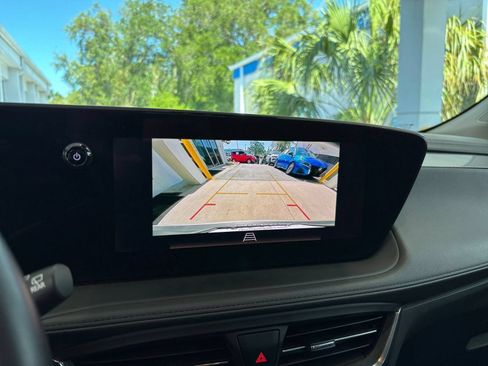 Used 2025 Buick Encore GX Preferred FWD image 24