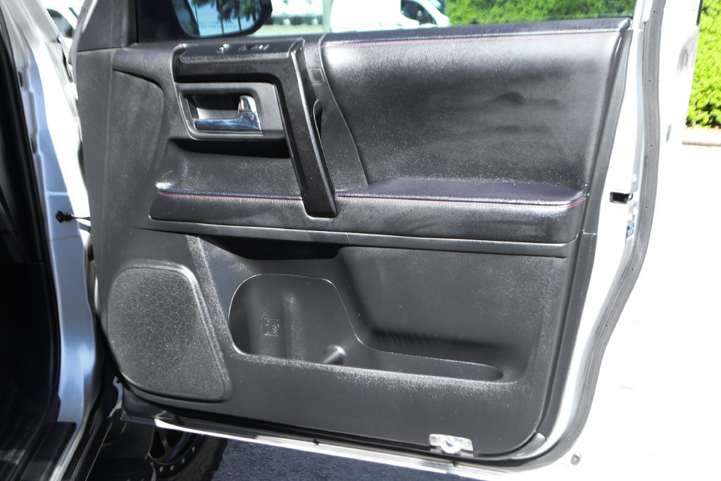 Used 2022 Toyota 4Runner TRD Off-Road Premium w/ Moonroof Package AWD/4WD image 39