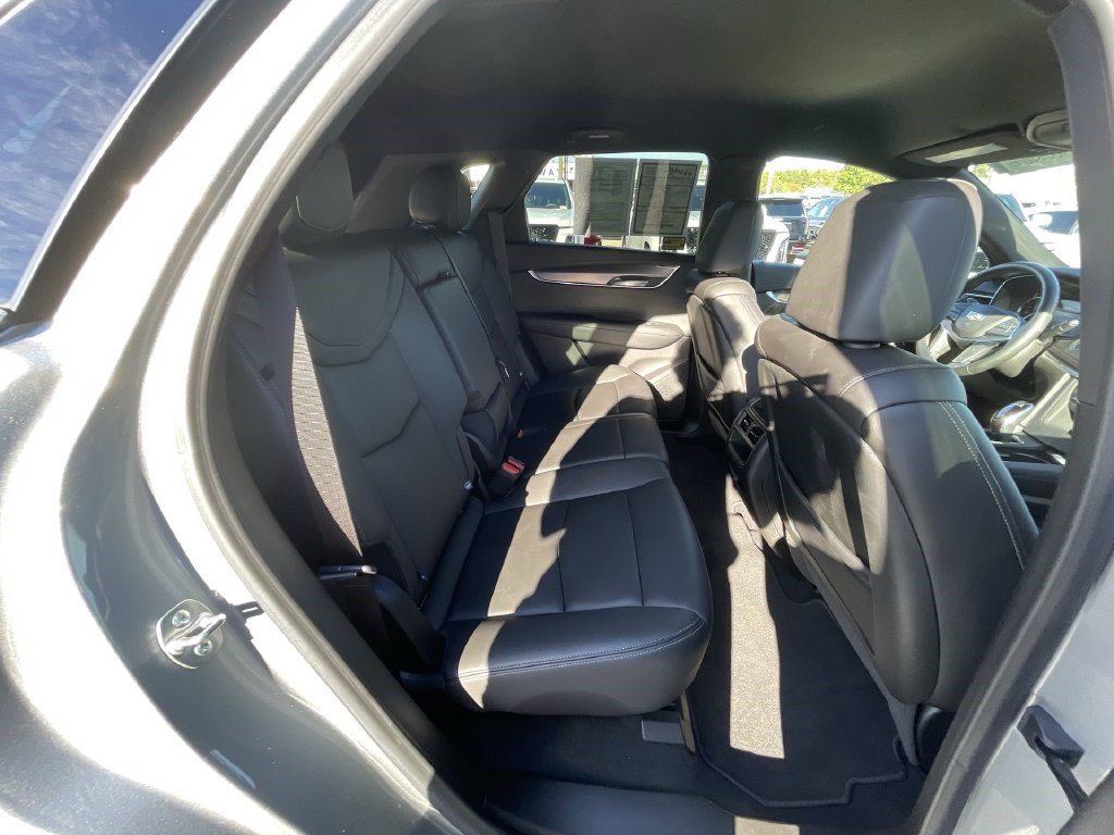 Certified 2025 Cadillac XT5 Luxury FWD image 25