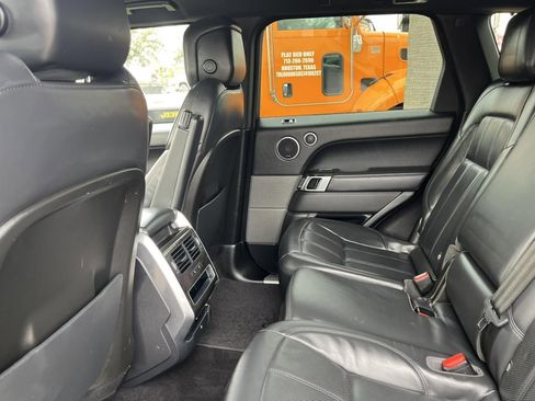 Used 2019 Land Rover Range Rover Sport HSE image 29