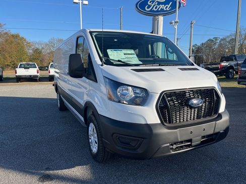 New 2024 Ford Transit 250 Low Roof image 8
