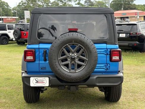 New 2026 Jeep Wrangler Sport AWD/4WD image 11