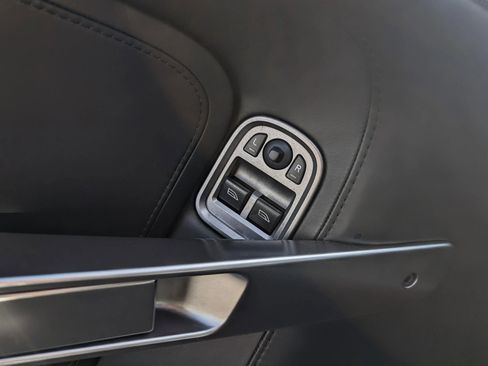 Used 2005 Aston Martin DB9 Volante image 31