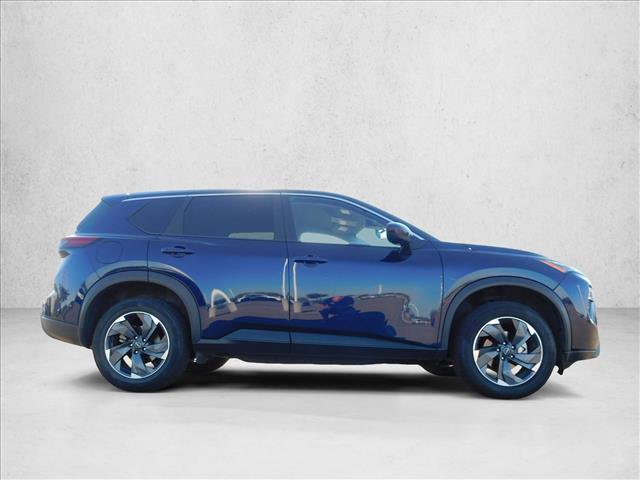 Used 2025 Nissan Rogue SV FWD image 4
