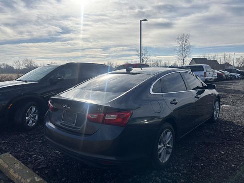 Used 2018 Chevrolet Malibu LT image 4