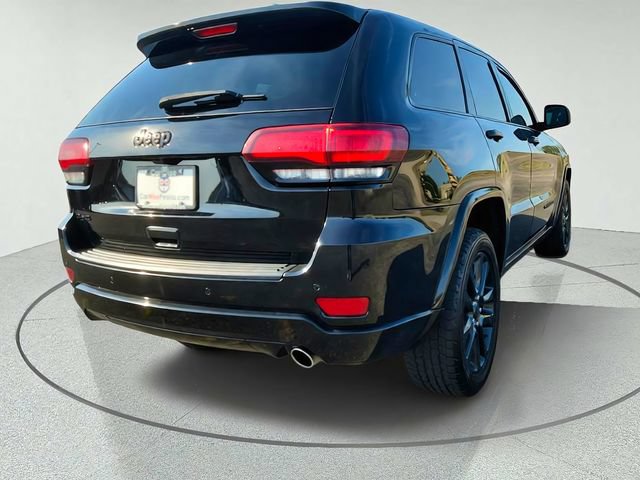 Used 2019 Jeep Grand Cherokee Altitude AWD/4WD image 2