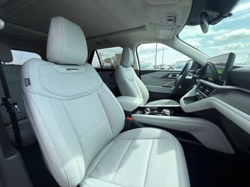 New 2026 Ford Explorer Platinum AWD/4WD image 25