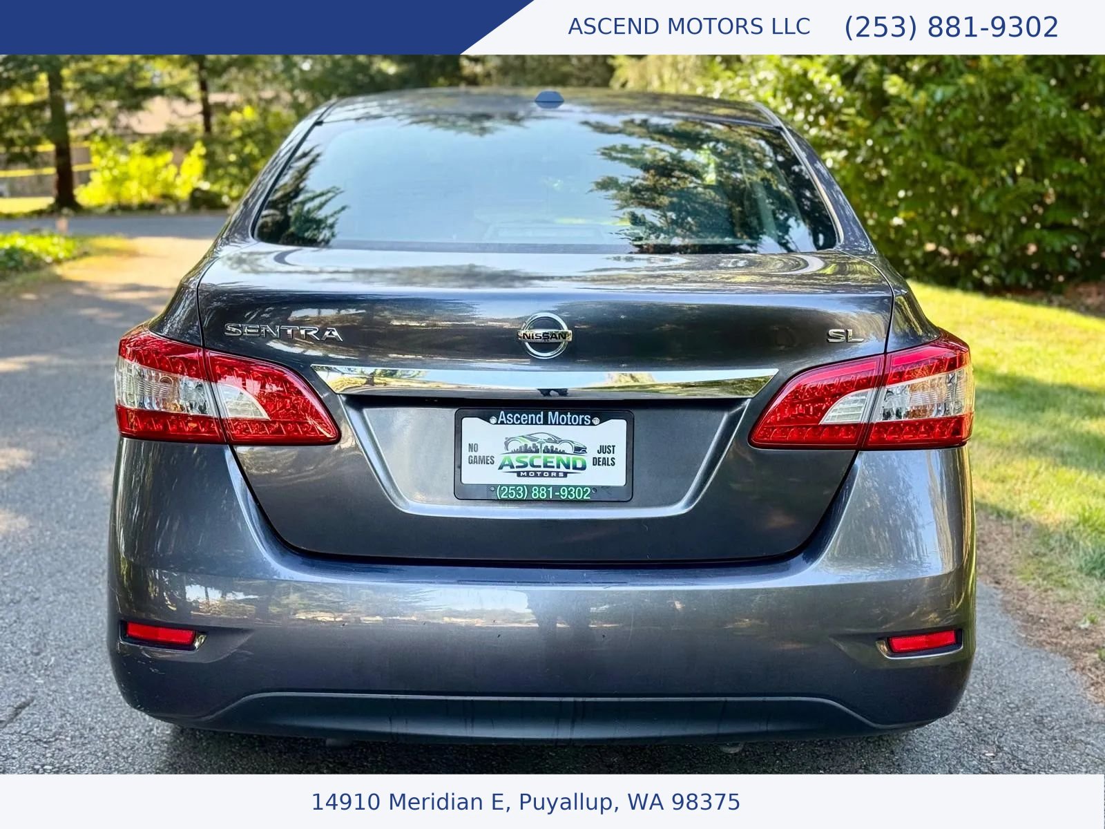 Used 2015 Nissan Sentra SL w/ Navigation Package FWD image 4